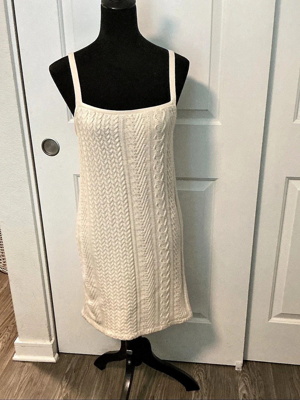 alice + olivia Ecru Cable Knit Cami Mini Dress in Cream M